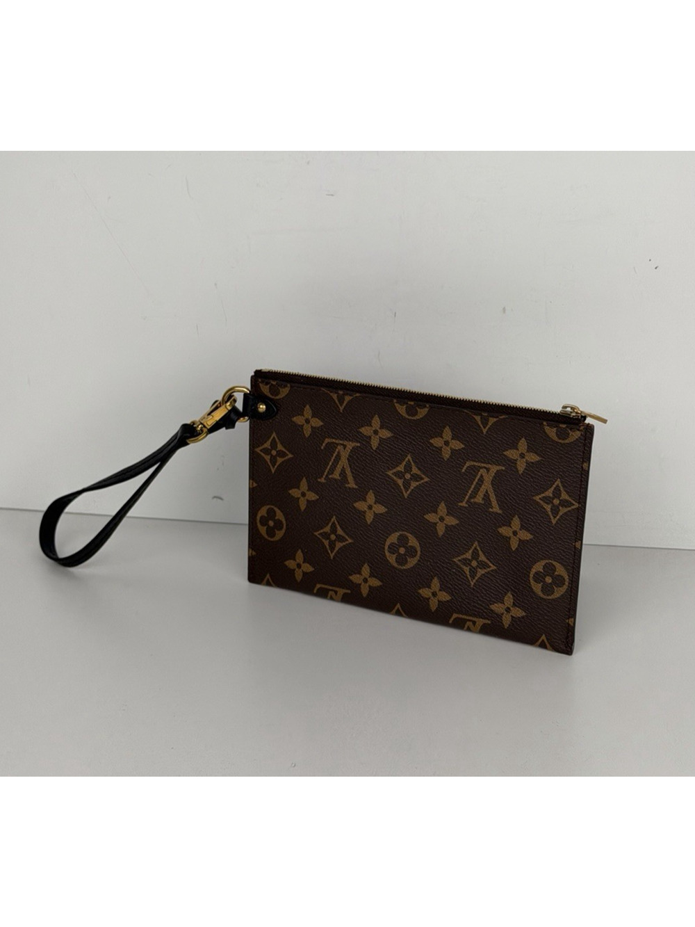 Louis Vuitton Neverfull Pochette PM in Brown Monogram Coated Canvas K2